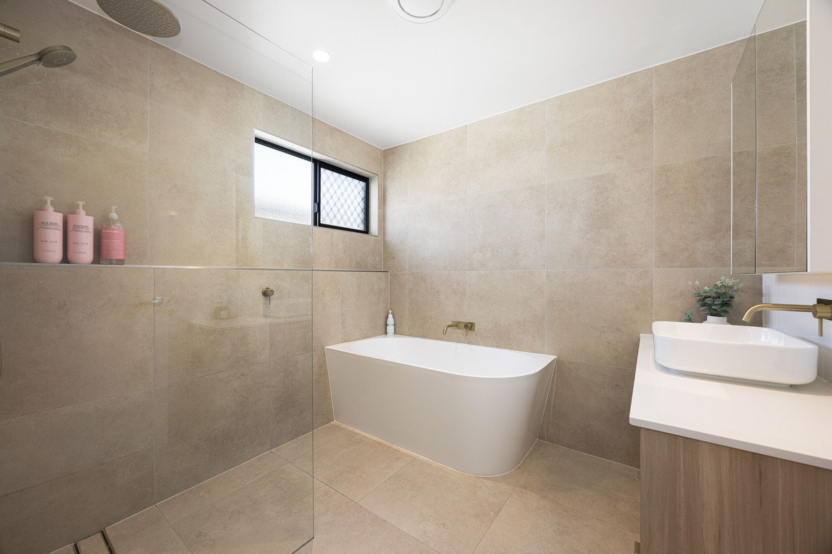 Listing image for 1 Elonera Street, Currimundi  QLD  4551